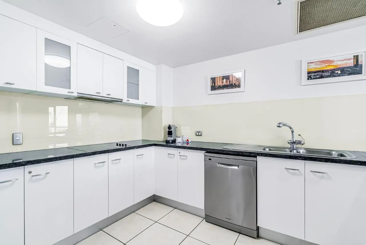 Large Sub-Penthouse Apartment In Broadbeach - Coasthm Gold Coast 0*,