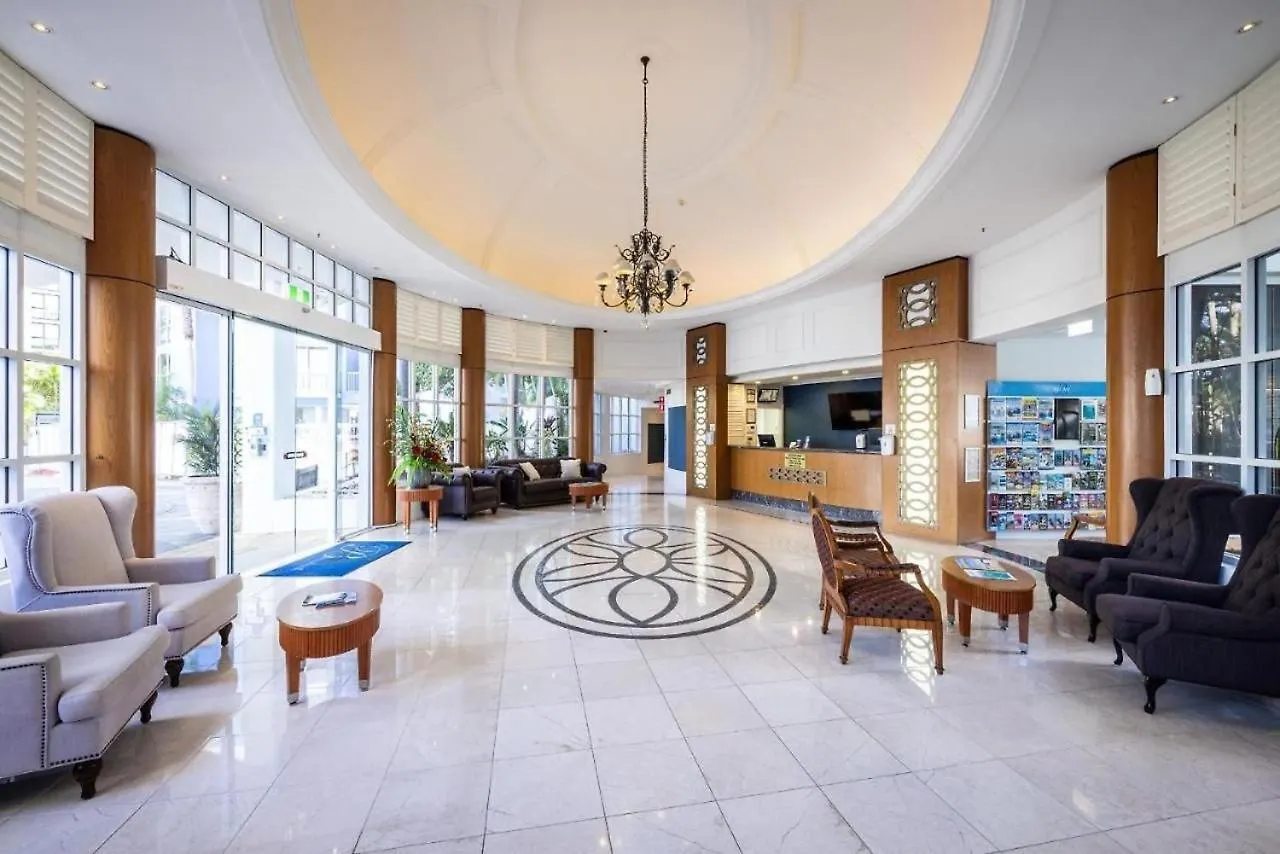Large Sub-Penthouse Apartment In Broadbeach - Coasthm Gold Coast
